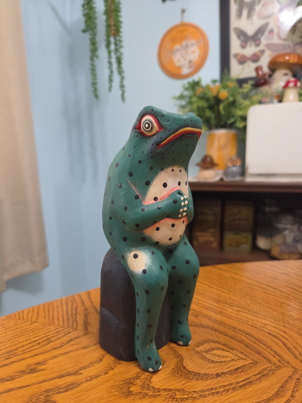 Vintage Hand Carved Painted Wooden Sitting Frog Figurine Folk Art Whimsy
